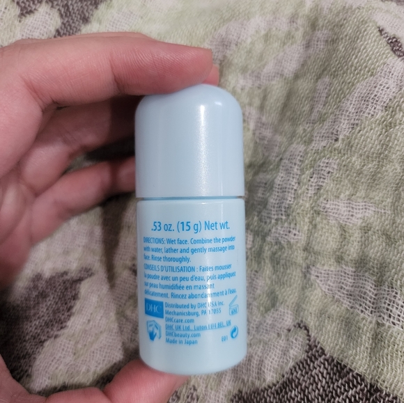 DHC Face Wash Powder Cleanser - Picture 2 of 2